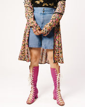 Load image into Gallery viewer, 90s High-Waisted Periwinkle Blue  90s Washed  Denim Shorts by Gitano