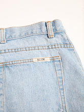 Load image into Gallery viewer, Early 1990's Blue Zone Denim Short