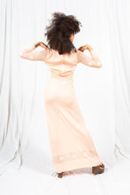 Load image into Gallery viewer, Pale Peach Knit 1970s Maxi Dress