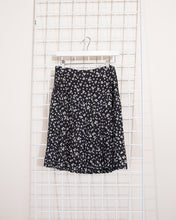 Load image into Gallery viewer, 1990s Pleated Floral skirt