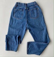 Load image into Gallery viewer, High waisted mid wash denim with Organza Pocket