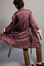 Load image into Gallery viewer, Early 1960&#39;s Patterned  Robe