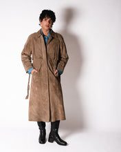 Load image into Gallery viewer, 1980s Beige Suede Trench