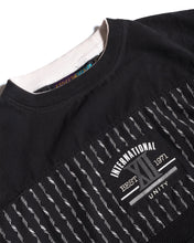 Load image into Gallery viewer, 80s Black Short Sleeve Graphic Sweatshirt Cardigan Street Scenes
