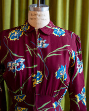 Load image into Gallery viewer, 1940s Maroon Zip Front Floral Dressing Gown