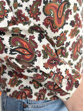 Load image into Gallery viewer, 1960&#39;s Paisley Loop collar shirt