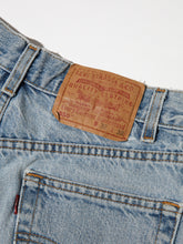 Load image into Gallery viewer, 1990's 30W Levi's Denim Shorts