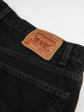 Load image into Gallery viewer, 38W 1990&#39;s Levi&#39;s 505 Black Denim Shorts