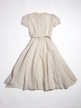 Load image into Gallery viewer, 1970&#39;s White and Purple Floral Prairie Dress