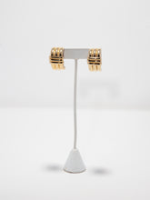 Load image into Gallery viewer, 1990&#39;s Linear Gold Tone Clip Earrings