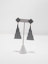 Load image into Gallery viewer, 1960&#39;s Mod Resin Black and White Stripe Triangle Clip Earrings