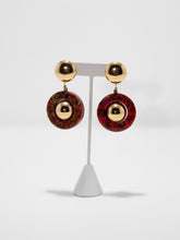 Load image into Gallery viewer, 1960&#39;s Gold and Lucite Mosaic Mod Clip Earrings