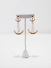 Load image into Gallery viewer, 1980&#39;s Gold Tone Half Moon Dangle Earrings