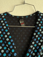 Load image into Gallery viewer, 2000's Way2 Cool Crop Top