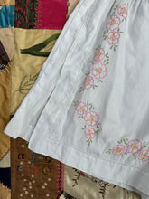 Load image into Gallery viewer, Sweet Juju White and Pink Flower Embroidery Linen Shorts