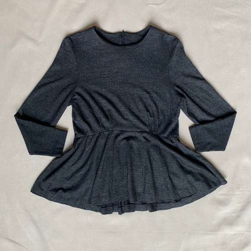 1980's Peplum Wool Knit Grey Shirt