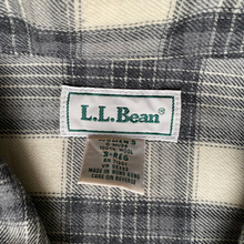 Load image into Gallery viewer, 1990&#39;s LL Bean Wool Plaid Flannel Button Down