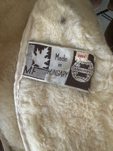 Load image into Gallery viewer, 1970&#39;s Mauve and White Shearling Jacket