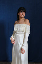 Load image into Gallery viewer, 1970's Gunne Sax Cream Lace Dress