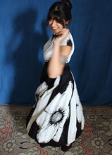 Load image into Gallery viewer, 1960's Black and White Floral Cotton Gown