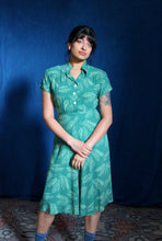 Load image into Gallery viewer, 1940's Green Day Dress