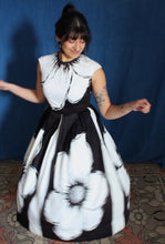 Load image into Gallery viewer, 1960's Black and White Floral Cotton Gown