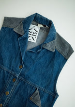 Load image into Gallery viewer, 1980's Medium Wash Contrast Denim Vest