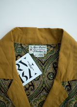 Load image into Gallery viewer, 1960's Mustard and Green Filigree Lounge Button Down