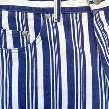 Load image into Gallery viewer, Navy and White Striped Denim Shorts w 26/27