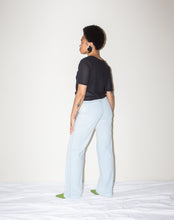 Load image into Gallery viewer, Light Wash Denim Flares