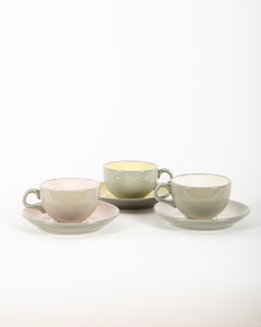 Set of 3 1950s Stoneware Pastel Teacups and 4 Matching Saucers