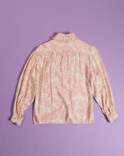 Load image into Gallery viewer, Pink and White Pleated Edge Peter Pan Collar Shirt