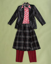Load image into Gallery viewer, Long Pleated Black Wool Skirt with Kilt Pin