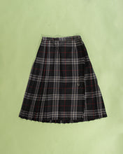 Load image into Gallery viewer, Long Pleated Black Wool Skirt with Kilt Pin