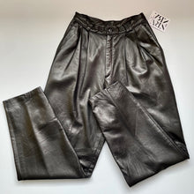 Load image into Gallery viewer, Black leather pleated trousers
