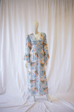 Load image into Gallery viewer, Angel Wing sleeve 70s maxidress with Kite -flying Motif