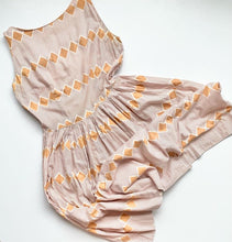 Load image into Gallery viewer, Diamond and Stripe Print sleeveless dress- 1950s/ 60s cotton metal zipper