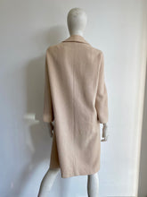 Load image into Gallery viewer, 1960s Cream Bouclé Tweed Coat