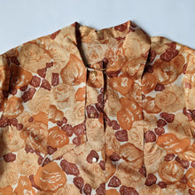Load image into Gallery viewer, 1960&#39;s Orange Rose Print Button Up Shirt